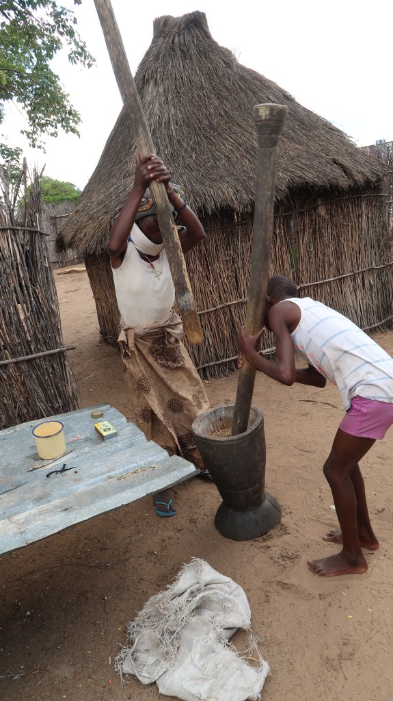 broll_pounding_mahangu (1)